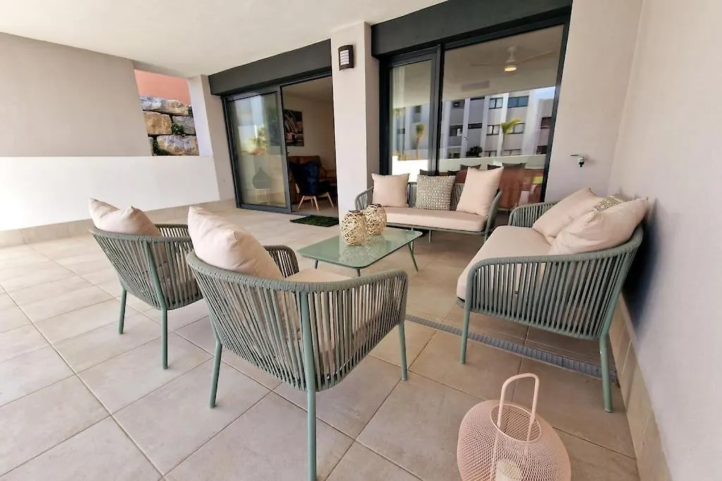 Sunny & New - 3Bd 2Bt With Views Lejlighed Manilva