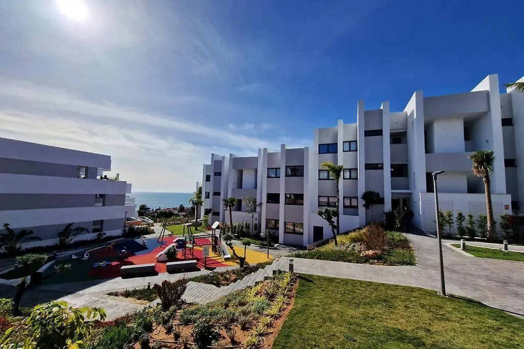 Sunny & New - 3Bd 2Bt With Views Lejlighed Manilva